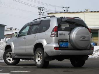 2005 Toyota Land Cruiser Prado Pictures