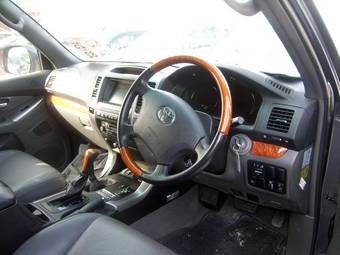 2005 Toyota Land Cruiser Prado Pictures