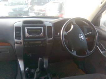 2005 Toyota Land Cruiser Prado Pictures