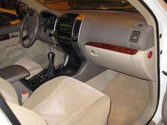 2005 Toyota Land Cruiser Prado Pictures