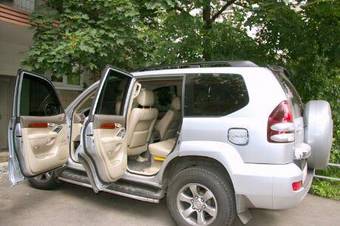 2005 Toyota Land Cruiser Prado Pics