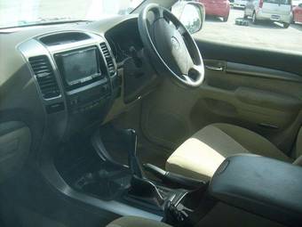 2005 Toyota Land Cruiser Prado Pics