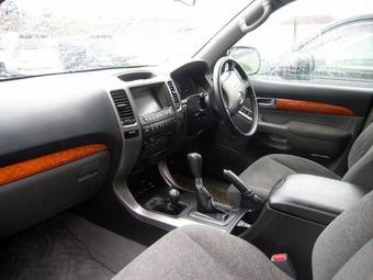 2005 Toyota Land Cruiser Prado Pictures