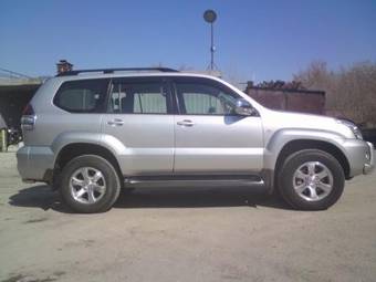 2005 Toyota Land Cruiser Prado Pictures