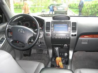 2005 Toyota Land Cruiser Prado Pictures