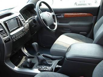 2005 Toyota Land Cruiser Prado Pictures
