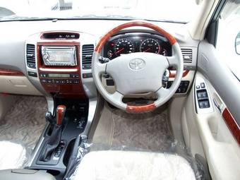 2005 Toyota Land Cruiser Prado Images