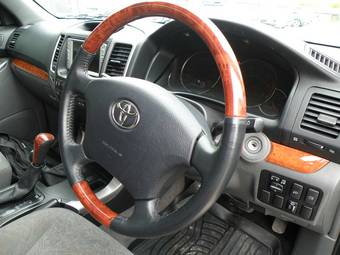 2005 Toyota Land Cruiser Prado Images