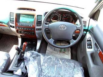 2005 Toyota Land Cruiser Prado Pictures