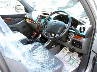 2005 Toyota Land Cruiser Prado Pictures