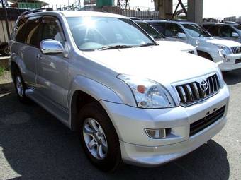 2005 Toyota Land Cruiser Prado Pics
