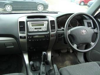 2005 Toyota Land Cruiser Prado Pictures