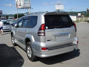 2005 Toyota Land Cruiser Prado Pictures