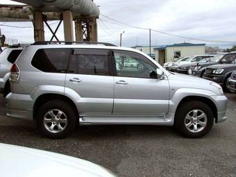 2005 Toyota Land Cruiser Prado Pictures