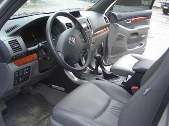 2006 Toyota Land Cruiser Prado Pictures