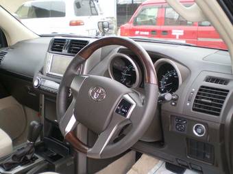 2009 Toyota Land Cruiser Prado Pics