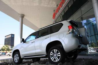 2009 Toyota Land Cruiser Prado Pictures