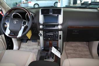 2009 Toyota Land Cruiser Prado Images