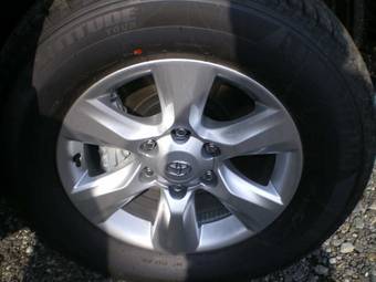 2009 Toyota Land Cruiser Prado Pictures