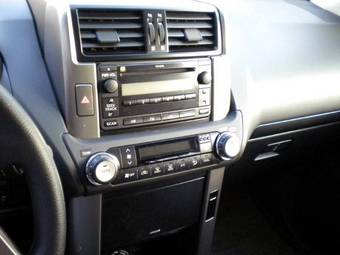 2009 Toyota Land Cruiser Prado Pics