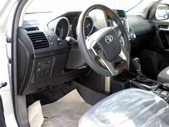 2009 Toyota Land Cruiser Prado Pictures