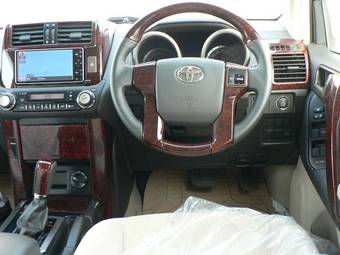 2009 Toyota Land Cruiser Prado Pictures