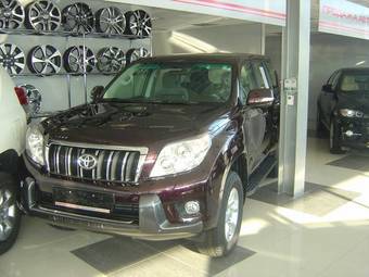 2010 Toyota Land Cruiser Prado Photos