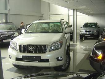 2010 Toyota Land Cruiser Prado Photos