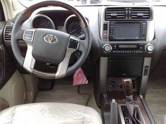 2010 Toyota Land Cruiser Prado Pics