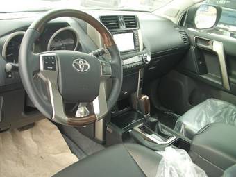 2010 Toyota Land Cruiser Prado Photos