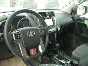 2010 Toyota Land Cruiser Prado Photos