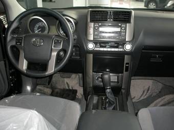 2010 Toyota Land Cruiser Prado Photos