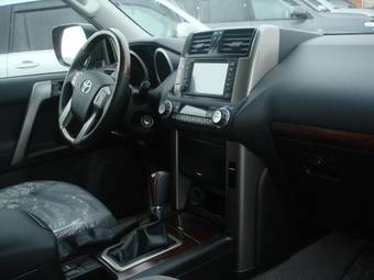 2010 Toyota Land Cruiser Prado Pictures