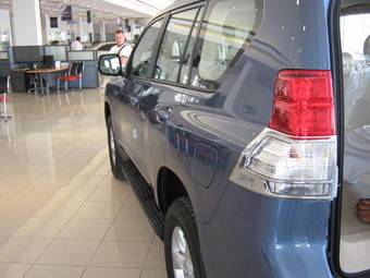 2010 Toyota Land Cruiser Prado Photos