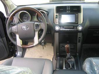 2010 Toyota Land Cruiser Prado Pictures