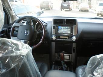 2010 Toyota Land Cruiser Prado Pics