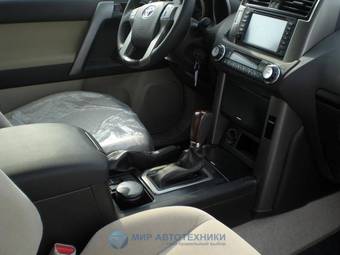 2010 Toyota Land Cruiser Prado Pictures