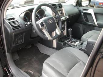 2010 Toyota Land Cruiser Prado Photos