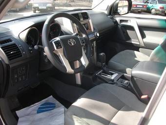 2010 Toyota Land Cruiser Prado Pictures