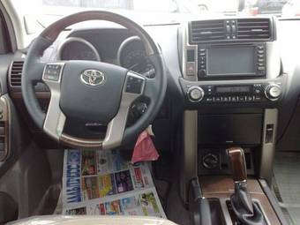 2010 Toyota Land Cruiser Prado Images