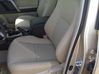 2010 Toyota Land Cruiser Prado Pictures