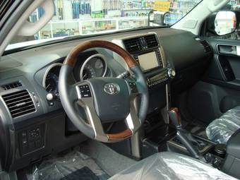 2010 Toyota Land Cruiser Prado Photos