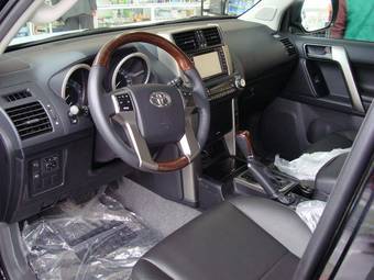 2010 Toyota Land Cruiser Prado Photos