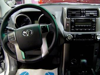 2010 Toyota Land Cruiser Prado Images