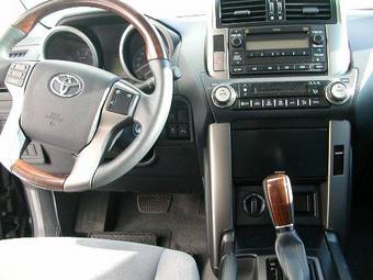 2010 Toyota Land Cruiser Prado Photos