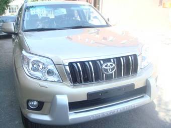 2010 Toyota Land Cruiser Prado Photos