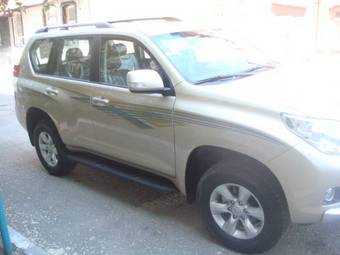 2010 Toyota Land Cruiser Prado Photos