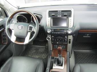 2010 Toyota Land Cruiser Prado Pictures