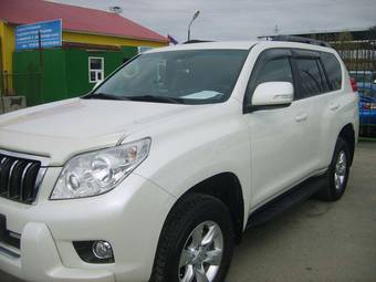 2010 Toyota Land Cruiser Prado Photos