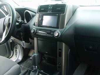 2010 Toyota Land Cruiser Prado Pics